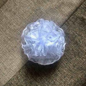 Бант белый на резинке 12 см с кружевом (в уп 20 шт)