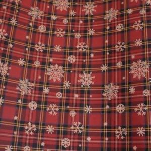 Бумага упаковочная новогодняя крафт 70*100 см Снежинки и шотландка 10 л/уп 568022