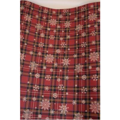 Бумага упаковочная новогодняя крафт 70*100 см Снежинки и шотландка 10 л/уп 568022