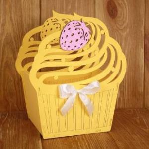 Кашпо подарочное деревянное 12*20.5*25 см Пирожное желтый 152022