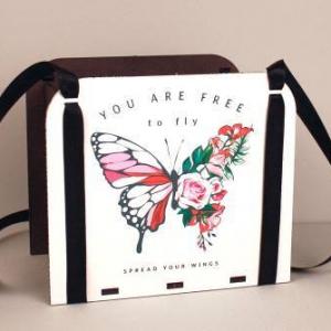 Кашпо подарочное деревянное 15.5*9.5*13 см Сумочка бабочка 15276