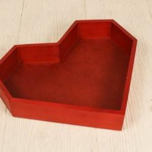 Кашпо подарочное деревянное 25*23*4 см Менажница сердце красный 153870