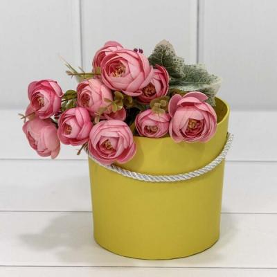 Коробка для цветов конус 15*13 см Желтый с ручкой 440688ж
