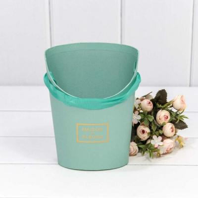 Коробка для цветов ваза 15.5*12*19 см 