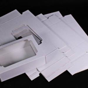 Коробка самосборная 15.5*11*4.5 см Белая с окном крышка/дно 564018