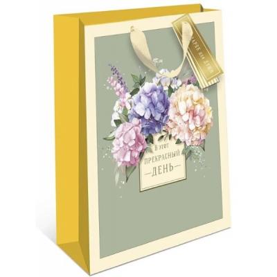 Пакет ламинированный подарочный бумажный 18х23х10 см 50079