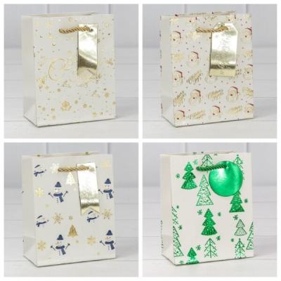 Пакет подарочный новогодний бумажный 12х15х7 см Новый год (микс) 442528