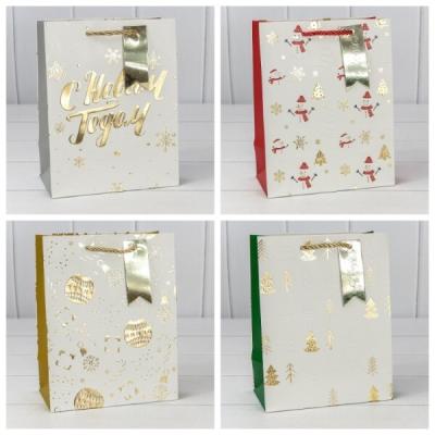 Пакет подарочный новогодний бумажный с тиснением 18х23х10 см Новый год (микс) 442525