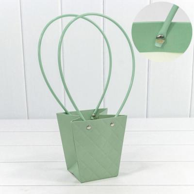 Пакет подарочный ваза для цветов 12.5*12*8 см Ромбы бледно-зеленый 445095