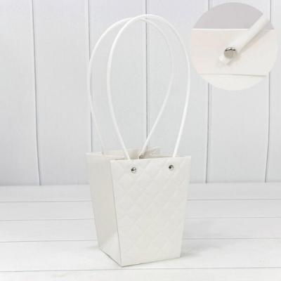 Пакет подарочный ваза для цветов 15.5*13*9.5 см Ромбы белый 441589