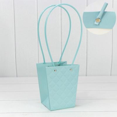 Пакет подарочный ваза для цветов 15.5*13*9.5 см Ромбы голубой 441586