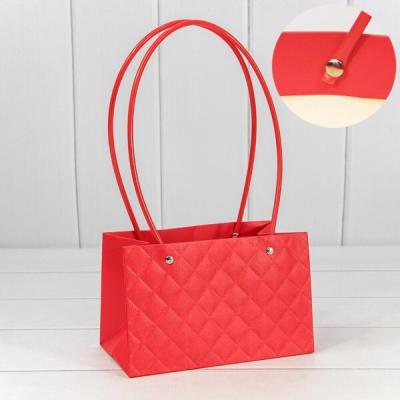 Пакет подарочный ваза для цветов 19*12*10.5 см Ромбы красный 441590