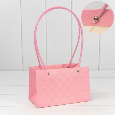 Пакет подарочный ваза для цветов 19*12*10.5 см Ромбы темно-розовый 441591