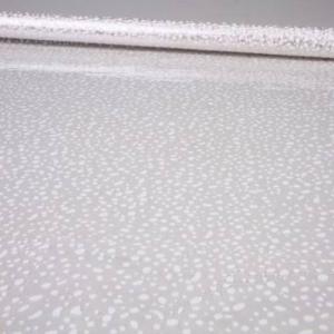 Пленка упаковочная прозрачная с рисунком для цветов и подарков в рулоне 70 см*8 м Мошка белый 62259б