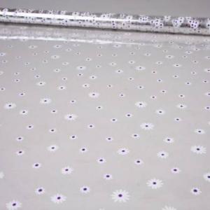 Пленка упаковочная прозрачная с рисунком для цветов и подарков в рулоне Маргаритки 70 см Бело-сиреневый