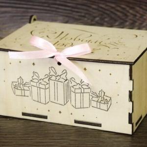 Подарочная коробка деревянная 13.5*9.5*7.5 см С Новым годом! 15417