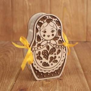 Подарочная коробка из дерева 13*8*5 см Матрешка 15194
