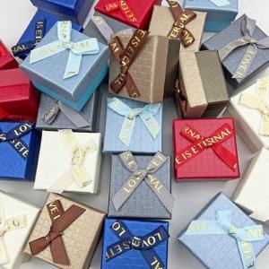 Подарочная коробка ювелирная С бантом 5*5*3 см 530886