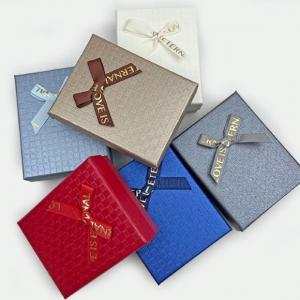 Подарочная коробка ювелирная С бантом 9*7*3 см 530601