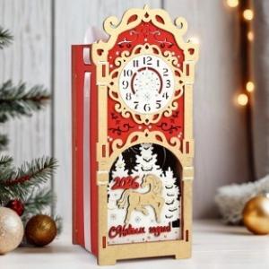Подарочное кашпо деревянное 12*10*27 см Кормушка с ёлочной игрушкой 