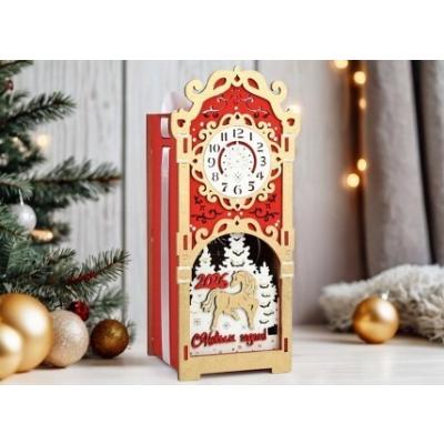 Подарочное кашпо деревянное 12*10*27 см Кормушка с ёлочной игрушкой 