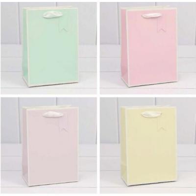 Подарочный пакет люкс бумажный 14х20х7 см Однотонный в рамке 44785