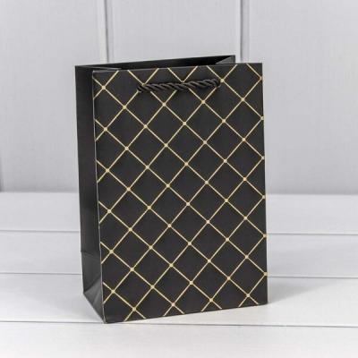 Подарочный пакет люкс бумажный 14х20х8 см Ромб черный 442128