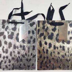 Подарочный пакет люкс бумажный 18х23х10 см 58486