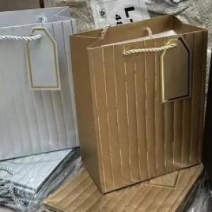Подарочный пакет люкс бумажный 26х32х10 см 58531