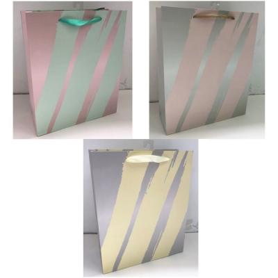 Подарочный пакет люкс бумажный 26х32х10 см Полосы 558342