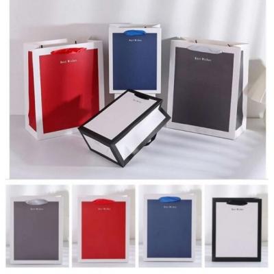 Подарочный пакет люкс бумажный 26х32х12 см 58561