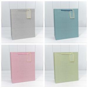 Подарочный пакет люкс бумажный 26х32х13 см Зигзаги 447438