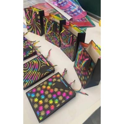 Подарочный пакет люкс бумажный 31х40х12 см 58592