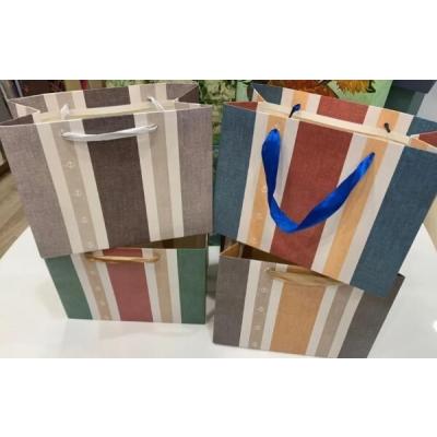 Подарочный пакет люкс бумажный 31х45х12 см 52436