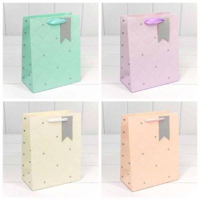 Подарочный пакет люкс бумажный с тиснением 18х23х10 см Экслюзив 440024