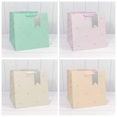 Подарочный пакет люкс бумажный с тиснением 30х30х30 см Эксклюзив 446991