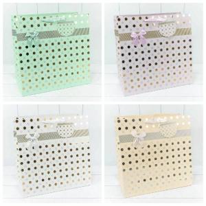 Подарочный пакет люкс бумажный с тиснением 37х37х20 см Леди 440551