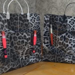 Полиэтиленовый пакет СЛПР с пластиковыми ручками 32х28х10 см Лео 905647