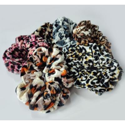 Резинка для волос бархат Жатая тигровая 12147