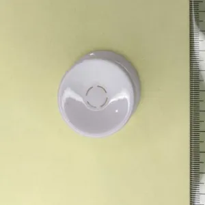 Стакан пластиковый для жидкостей белый 