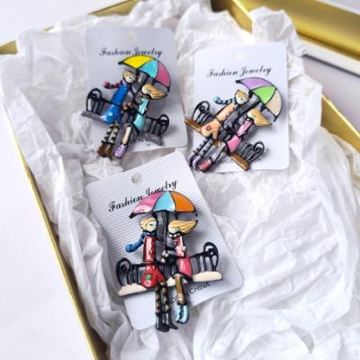 Брошь 'Влюблённые под зонтом' (Эмаль) 85570