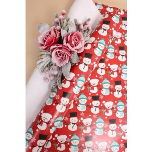 Бумага упаковочная новогодняя глянцевая 70*100 см Друзья-снеговики на красном 10 л/уп 568029