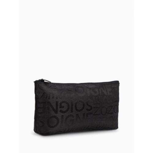 Косметичка-пенал на молнии с буквами чёрная 574609
