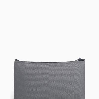 Косметичка-пенал на молнии серая 574305