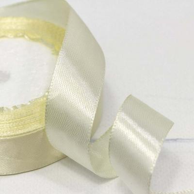 Лента атласная сатин 2 см*25 Y Кремовый 20/50