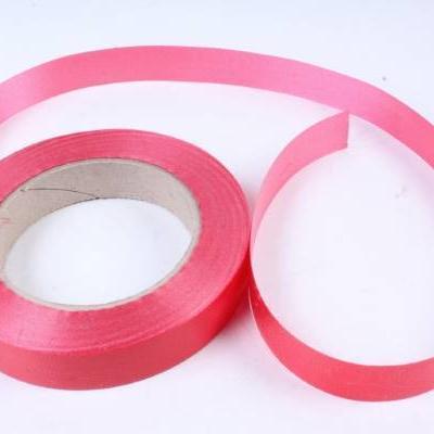 Лента полипропиленовая простая 2 см*50 ярд Однотонная тиснение дерево красный 5676810