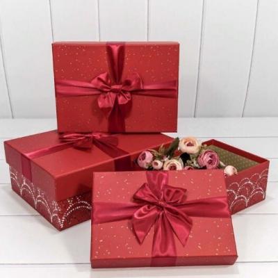 Набор новогодних подарочных коробок 3 в 1 прямоугольник 28*21*11 см С бантом красный 449782