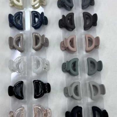 Набор пластиковых заколок-крабов для волос 'Полукруг' 2.5 см (12 штук в наборе) Цена за набор 139213