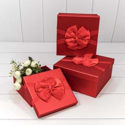 Набор подарочных коробок 3 в 1 квадрат 19.5*19.5*9.5 см С двойным бантиком красный 440910
