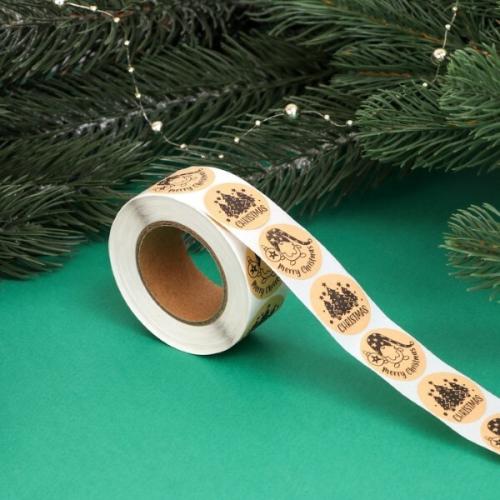 Наклейки новогодние в рулоне Christmas, для декора и подарков, 500 шт 2.5*2.5 см ЦЕНА ЗА РУЛОН